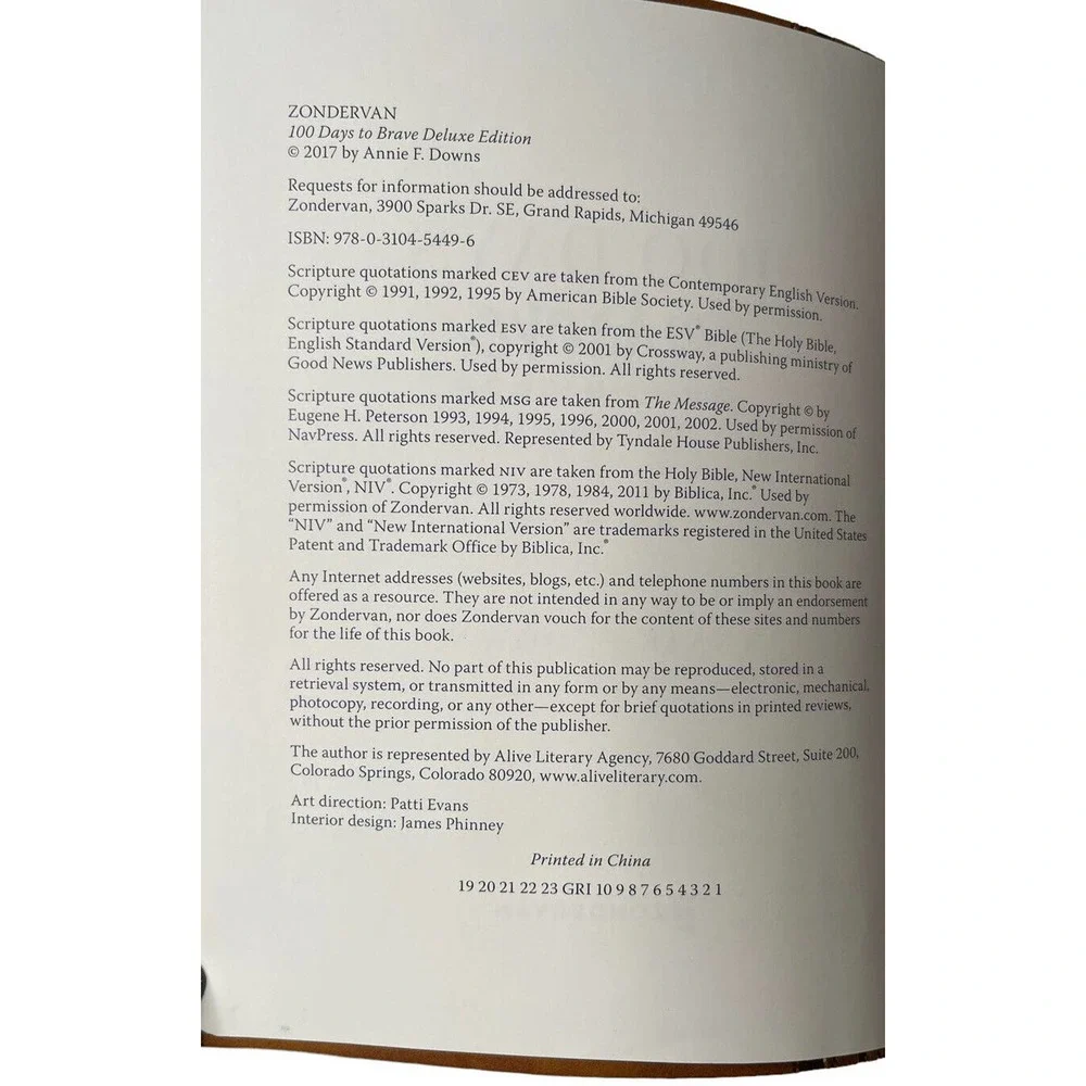 100 Days to Brave Deluxe Edition Brown Leather Bound Devotions Book Annie Downs‎